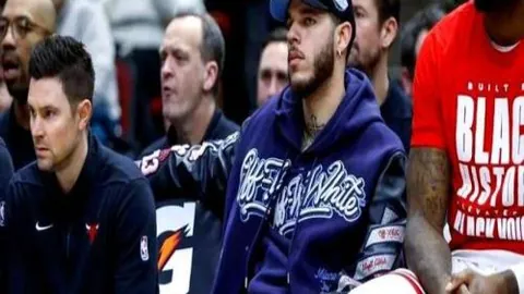 曼联与皇家社会战3-1胜引热议，西媒传主裁恐被停哨，欧足联指其三处失误